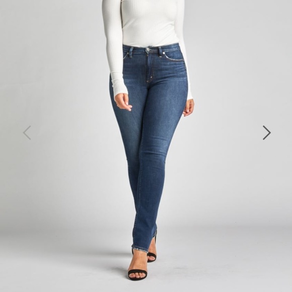 Silver Jeans Denim - NWT CALLEY SUPER HIGH RISE STRAIGHT LEG JEANS 25